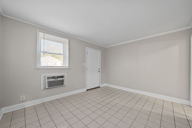 432 Circle Dr Apt D, Clarksville, TN 37043