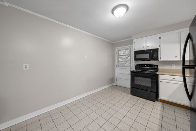 432 Circle Dr Apt D, Clarksville, TN 37043