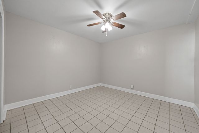 432 Circle Dr Apt D, Clarksville, TN 37043