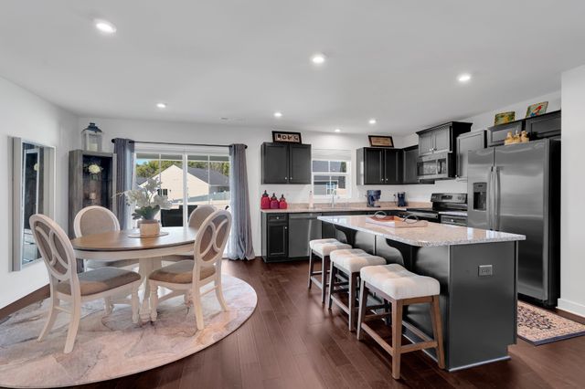 810 Rae Dr, Columbia, TN 38401