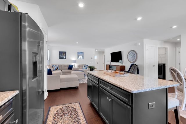 810 Rae Dr, Columbia, TN 38401