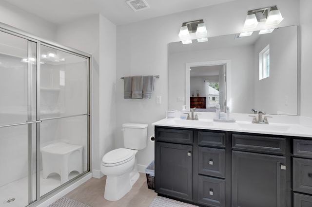 810 Rae Dr, Columbia, TN 38401