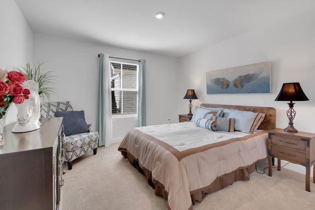 810 Rae Dr, Columbia, TN 38401