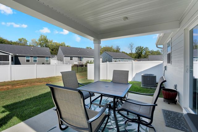 810 Rae Dr, Columbia, TN 38401