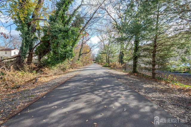 99 Liddle Avenue, Edison, NJ 08837