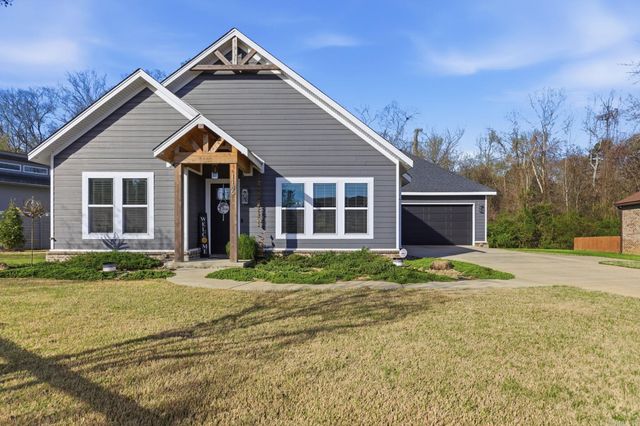 1185 Essex Drive, Benton, AR 72019