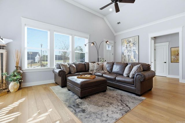 1185 Essex Drive, Benton, AR 72019