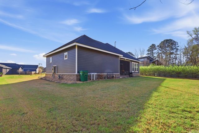 1185 Essex Drive, Benton, AR 72019