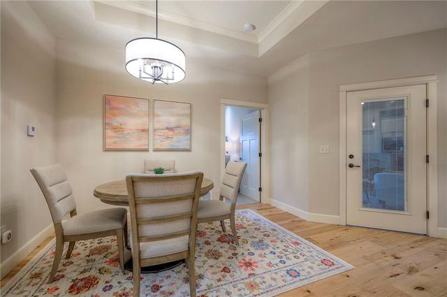 2250 Lake Pointe Dr Drive 300, Lawrence, KS 66049