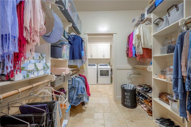 2250 Lake Pointe Dr Drive 300, Lawrence, KS 66049