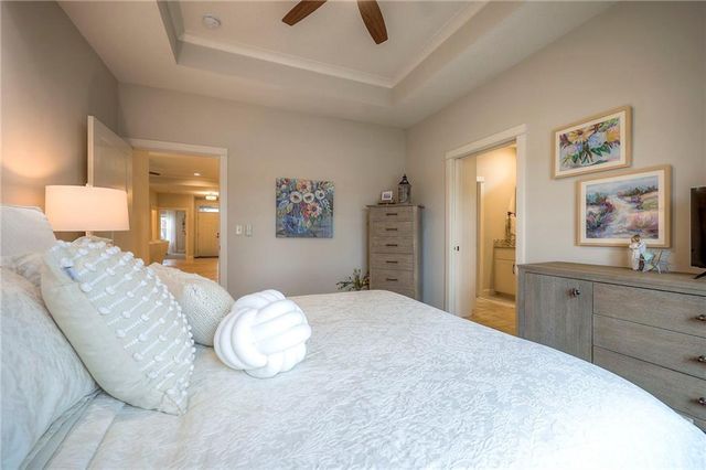 2250 Lake Pointe Dr Drive 300, Lawrence, KS 66049