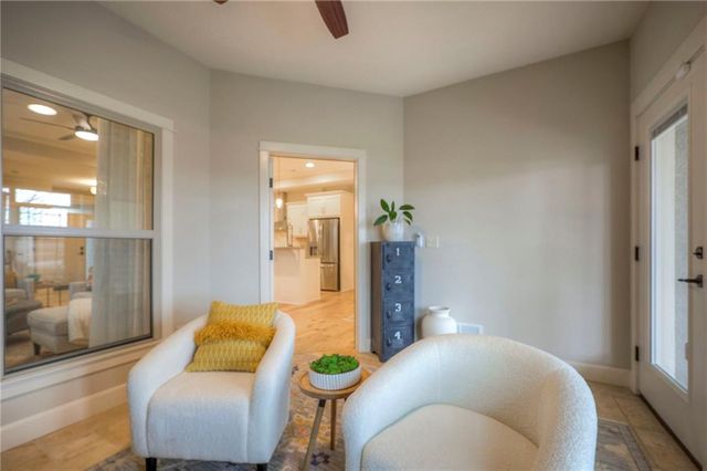 2250 Lake Pointe Dr Drive 300, Lawrence, KS 66049