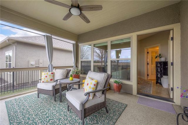 2250 Lake Pointe Dr Drive 300, Lawrence, KS 66049