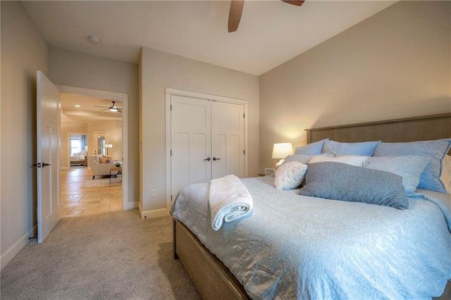 2250 Lake Pointe Dr Drive 300, Lawrence, KS 66049