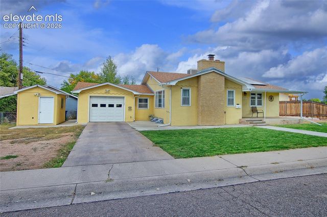 3111 Royal Avenue, Pueblo, CO 81005