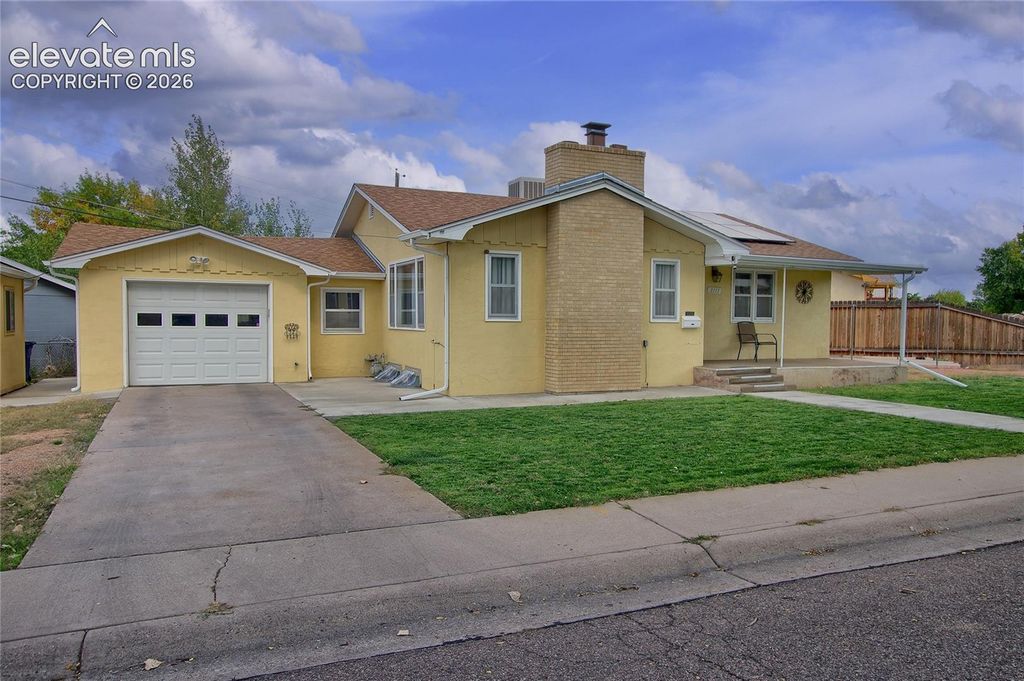 3111 Royal Avenue, Pueblo, CO 81005