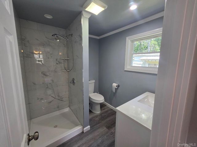 309-15 Fanning Boulevard, Riverhead, NY 11901
