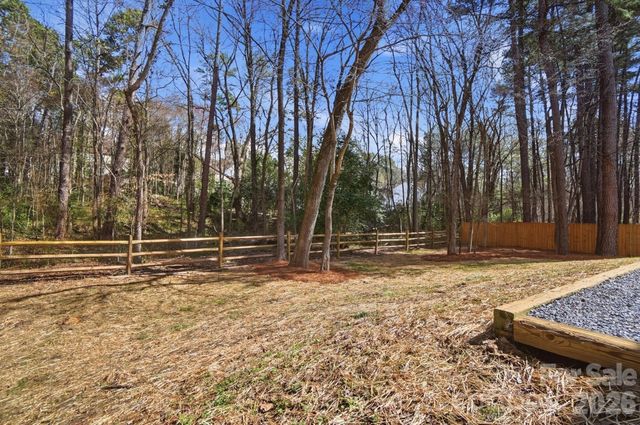7711 Taymouth Lane, Charlotte, NC 28269