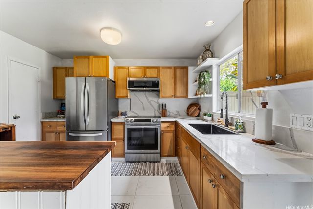 92-1252 Kikaha Street 18, Kapolei, HI 96707