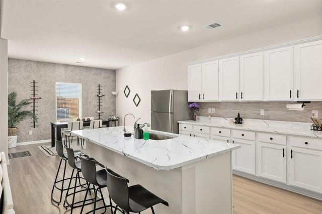 14209 Freeboard Drive, Texas City, TX 77510