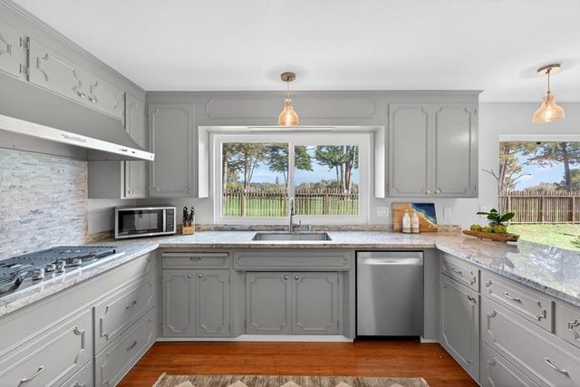 69 Hollins Drive, Santa Cruz, CA 95060