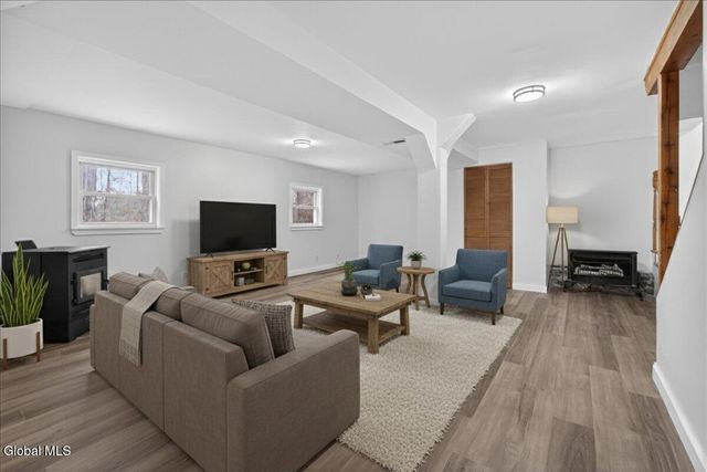 1001 Verbeck Avenue, Easton, NY 12154