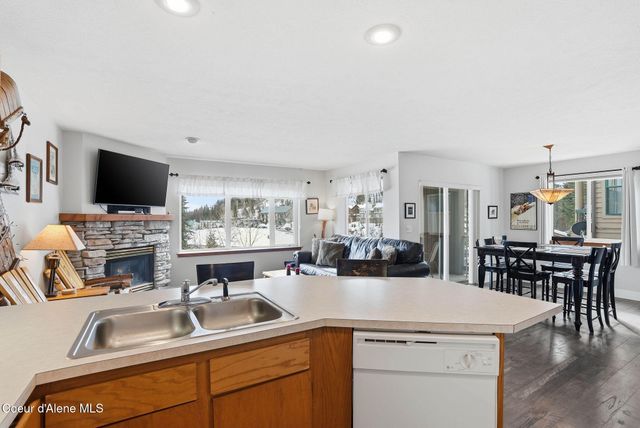 22 Chapel Court, Unit 201, Sandpoint, ID 83864