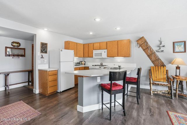 22 Chapel Court, Unit 201, Sandpoint, ID 83864