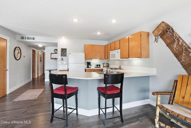 22 Chapel Court, Unit 201, Sandpoint, ID 83864