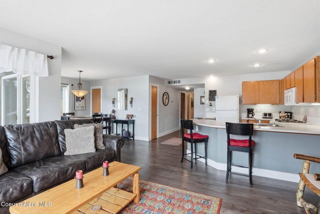 22 Chapel Court, Unit 201, Sandpoint, ID 83864