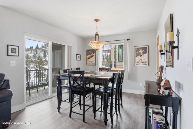 22 Chapel Court, Unit 201, Sandpoint, ID 83864