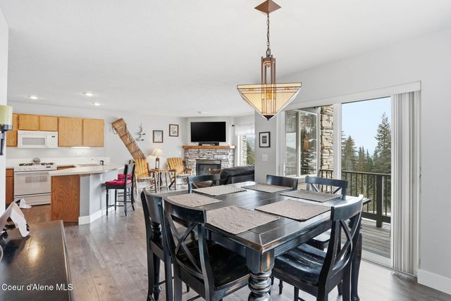 22 Chapel Court, Unit 201, Sandpoint, ID 83864