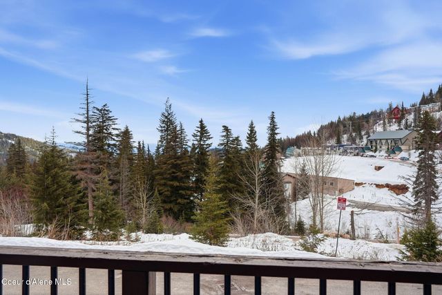 22 Chapel Court, Unit 201, Sandpoint, ID 83864