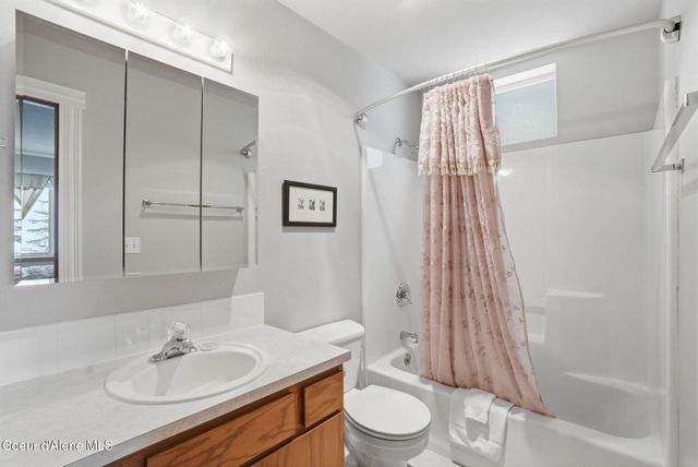 22 Chapel Court, Unit 201, Sandpoint, ID 83864