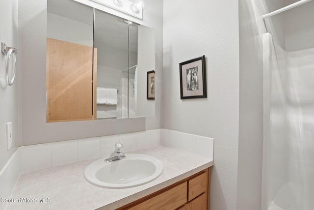 22 Chapel Court, Unit 201, Sandpoint, ID 83864