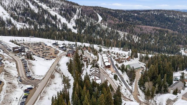 22 Chapel Court, Unit 201, Sandpoint, ID 83864