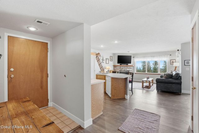 22 Chapel Court, Unit 201, Sandpoint, ID 83864