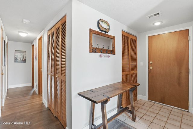 22 Chapel Court, Unit 201, Sandpoint, ID 83864