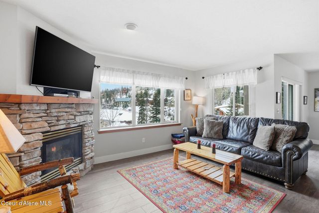 22 Chapel Court, Unit 201, Sandpoint, ID 83864