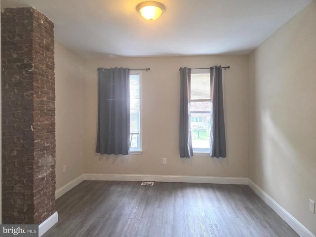 157 ROBERTSON AVE, Morrisville, PA 19067