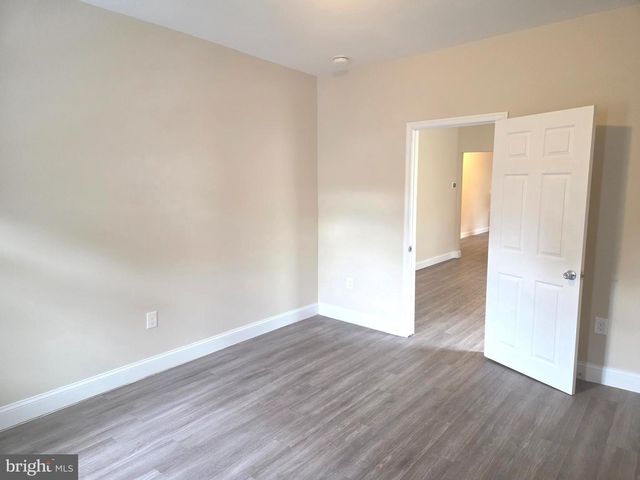 157 ROBERTSON AVE, Morrisville, PA 19067