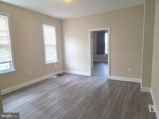 157 ROBERTSON AVE, Morrisville, PA 19067