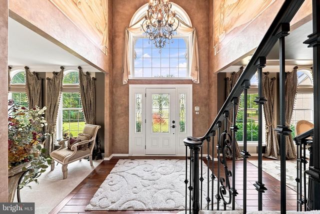 36 QUAIL HOLLOW DR, Sewell, NJ 08080
