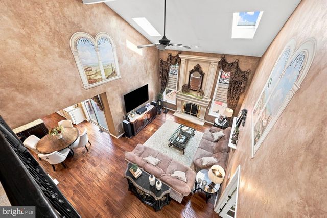 36 QUAIL HOLLOW DR, Sewell, NJ 08080