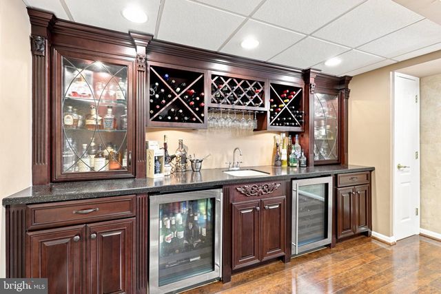36 QUAIL HOLLOW DR, Sewell, NJ 08080