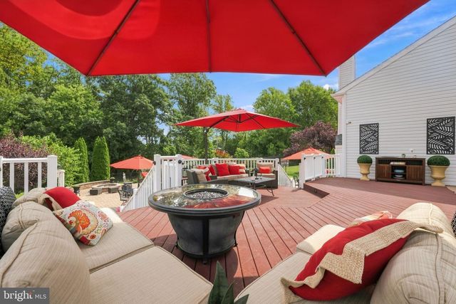 36 QUAIL HOLLOW DR, Sewell, NJ 08080