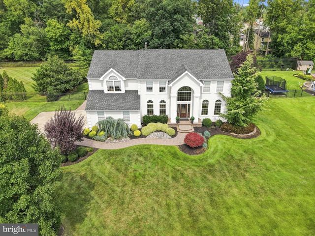 36 QUAIL HOLLOW DR, Sewell, NJ 08080