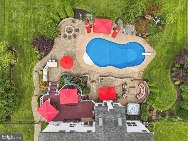 36 QUAIL HOLLOW DR, Sewell, NJ 08080