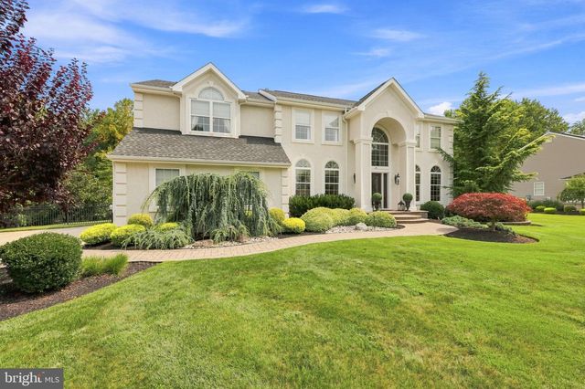 36 QUAIL HOLLOW DR, Sewell, NJ 08080
