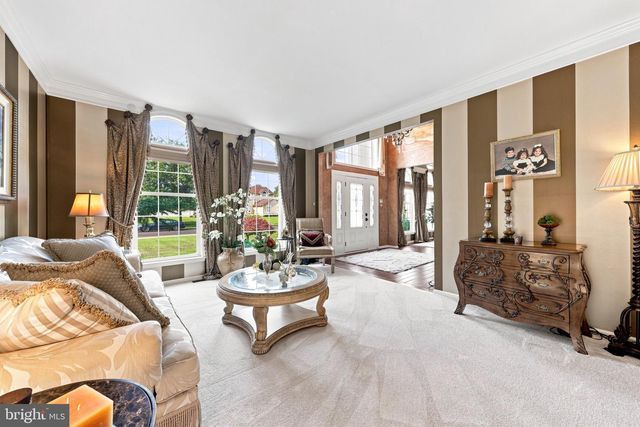 36 QUAIL HOLLOW DR, Sewell, NJ 08080